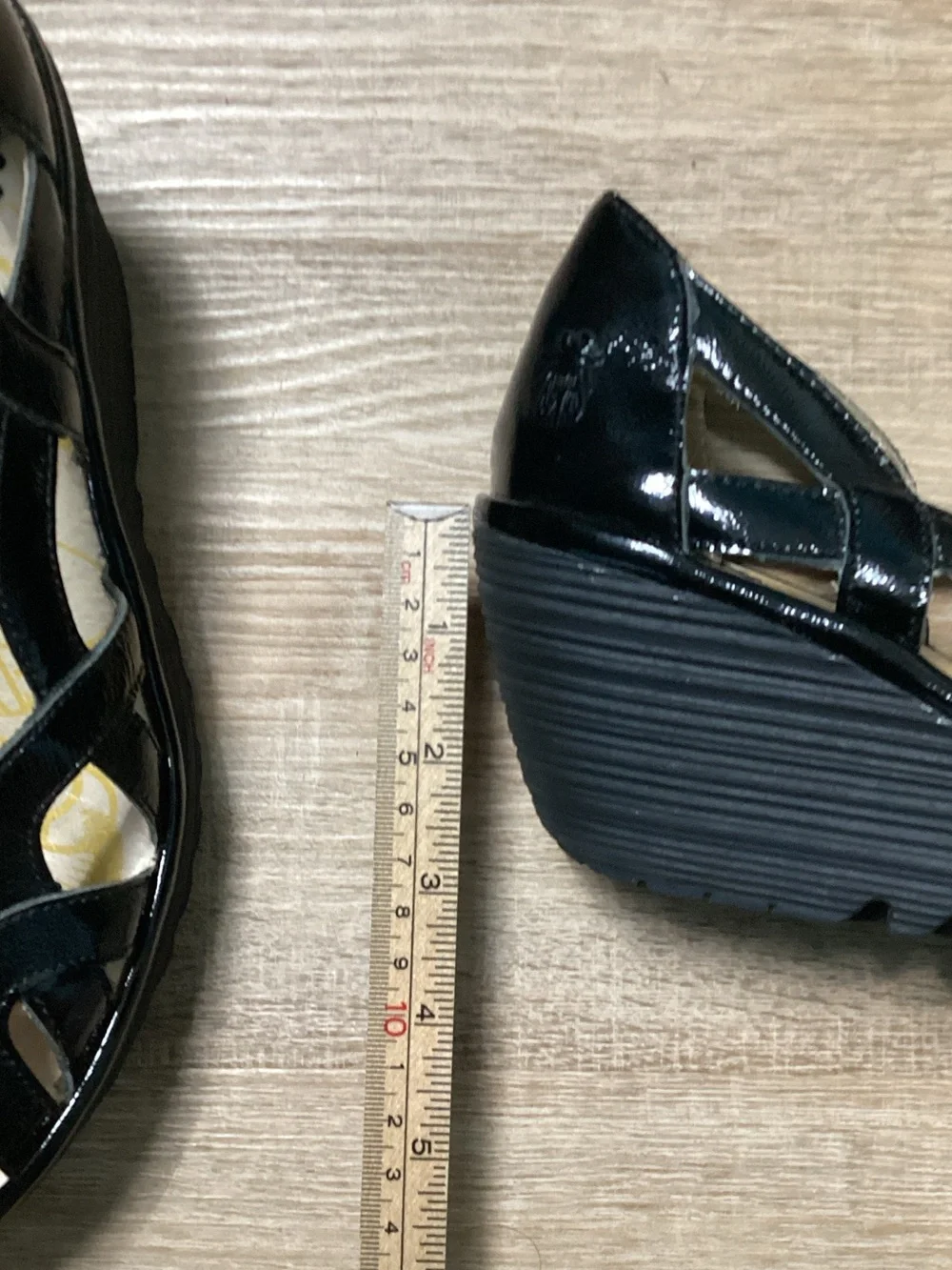 FLY London Black Patent Leather Cutout Open-Toe US 6.5-7 EUR 37 #P50071811 2.5”
